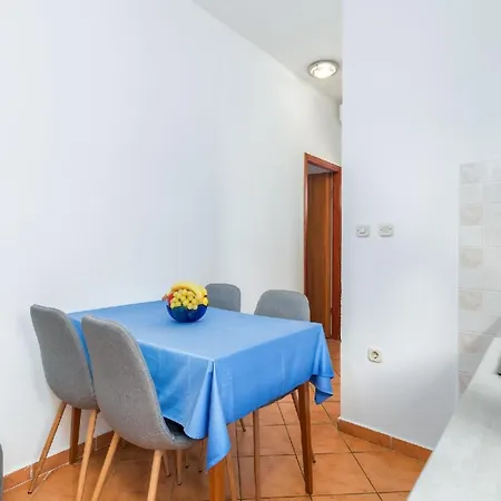 Apartment Fuer 4 Personen Ca 30 Qm In Fazana, Istrien Istrische Riviera *