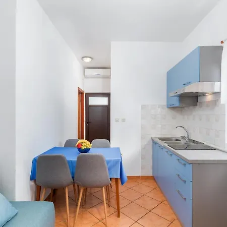 Fuer 4 Personen Ca 30 Qm In Fazana, Istrien Istrische Riviera * Fazana