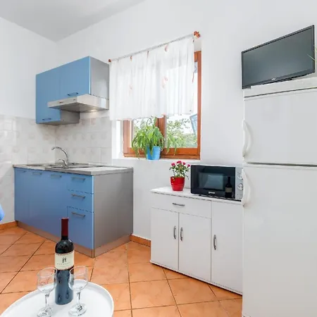 Fuer 4 Personen Ca 30 Qm In Fazana, Istrien Istrische Riviera