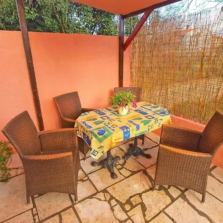 Fuer 4 Personen Ca 30 Qm In Fazana, Istrien Istrische Riviera Apartment