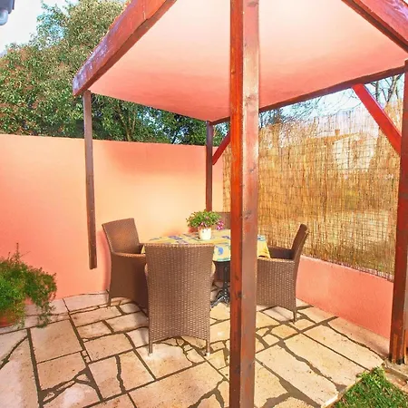 Fuer 4 Personen Ca 30 Qm In Fazana, Istrien Istrische Riviera Apartment *