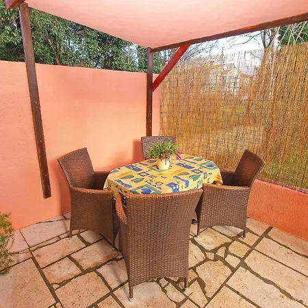 Fuer 4 Personen Ca 30 Qm In Fazana, Istrien Istrische Riviera Apartment *
